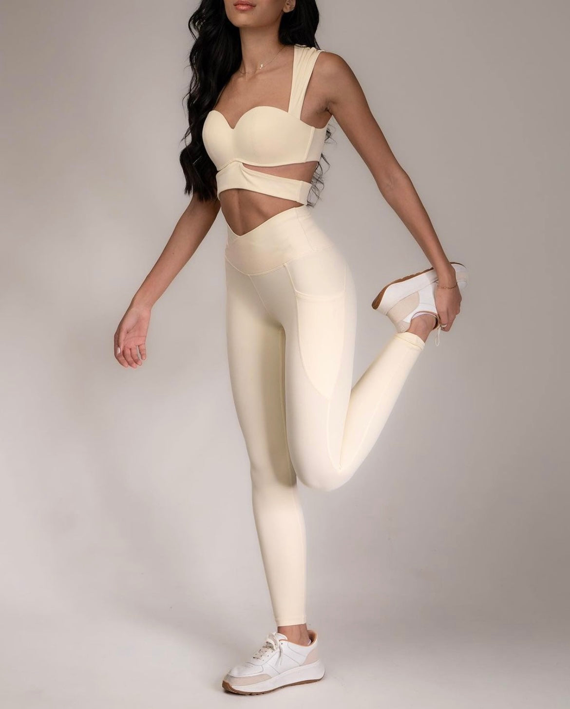 Center Stage Bra & Leggings